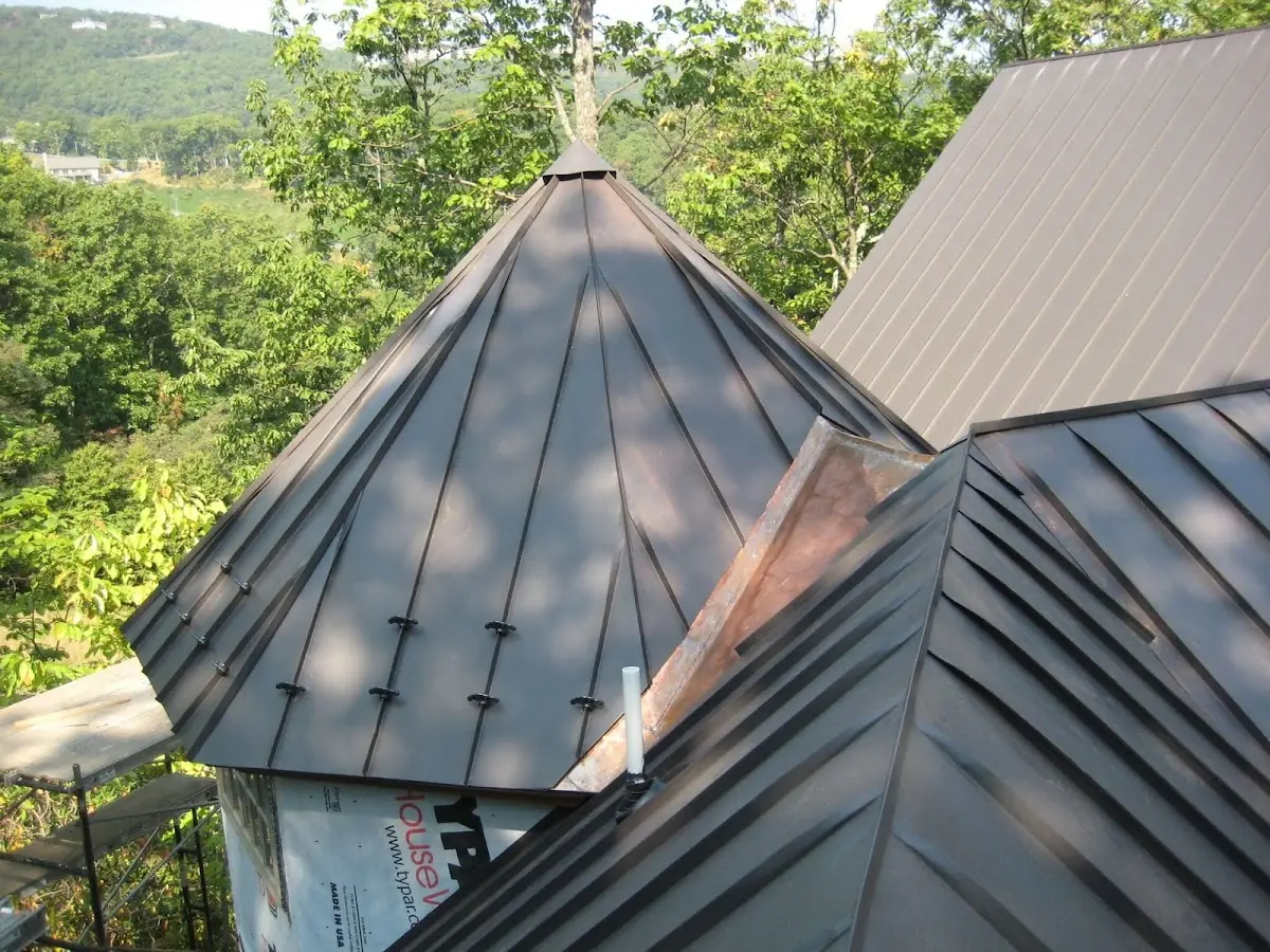 Professional Roof Tarp Installation by Craftsman Roofing in Ocean Beach